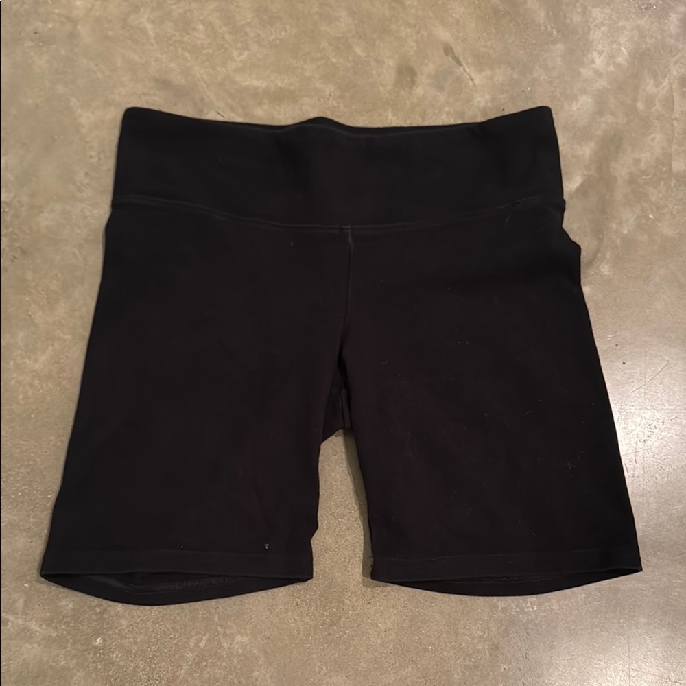 Aritzia TNA Black Women's Biker Shorts